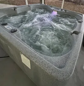 Modern Ranch 4BR w/ Hot Tub & pool Table & BBQ - Image 2
