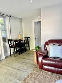 Studio on Chestnut - Image 5