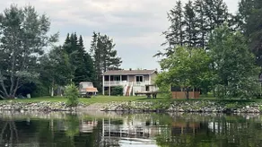 A Peaceful Waterfront Escape - La Perle du Lac - Image 3