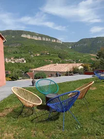 Beautiful valley views - Image 3