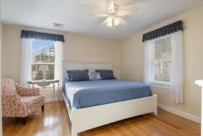 Ogunquit Village 5 BDR, Heated Pool, Walk to Beach - Image 5