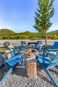 The River House- Riverfront Cabin-hot tub, gazebo! - Image 4