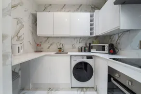 Oxford Street 3 bedroom! Bond Street 7GC - Image 4