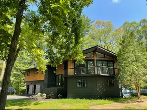 Modern Fall Getaway in Kingston - 1.5hr from NYC - Image 2