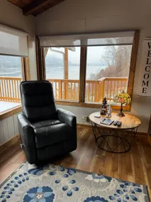 Relaxing one bedroom cottage backs up to OH River - Image 3