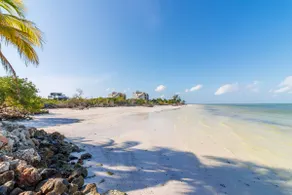 Modern Loft with Gorgeous Ocean Views - D102 - Image 4