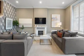 Designer's 2-Br Armory Square Townhouse - Image 2