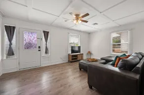 1935 Craftsman Home in Downtown Kingman - Image 5