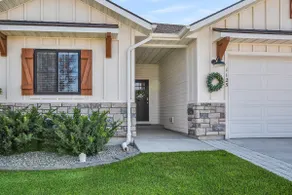 Luxury Home for Professionals & Executives 3BR/2B - Image 2