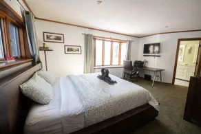 J.W. Resort Master Suite w/Pool, Sauna and Hot Tub - Image 4