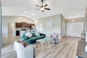 COZY HOME AWAY FROM HOME! - Image 2