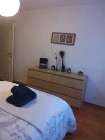 Large apartment, waterfront, close to center, parking, Wi-Fi - Image 3