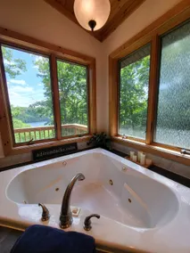 Magical Augur Lake Retreat-Great for Large Groups! - Image 4