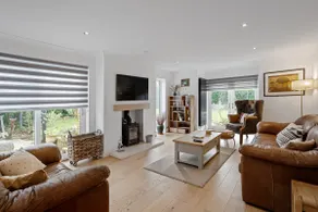 Evergreen Eco House - Allocated parking, Ancillary accommodation - Image 2