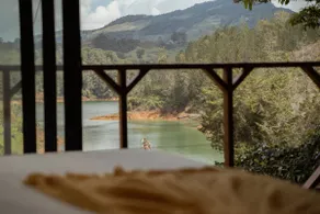 #6 Chalet in Guatape + Lake Jacuzzi kayak free - Image 4