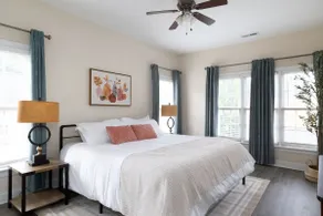 Bright & Beautiful 2BR Townhome in Downtown GSO - Image 5