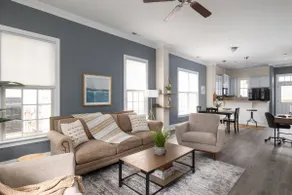 Bright & Beautiful 2BR Townhome in Downtown GSO - Image 2