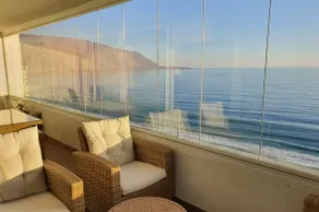 A beautiful condo with free parking. - Image 4