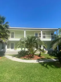 Polished 3BR 2BA · King Beds · Full Kitchen · WiFi - Image 3