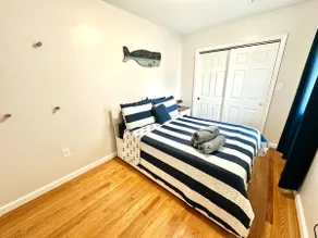 Detached condo, one building away from the beach - Image 3