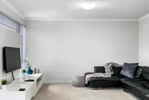 Whole upper floor apartment - Image 4