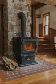 Maplewood Cabin, hideaway w/ hot tub + fireplace - Image 2