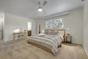 HUMMINGBIRD HAUS \\\\ 6 Bedrooms \\\\ Mid-Century \\\\ 2-Unit Home \\\\  2 Kitchens - Image 4