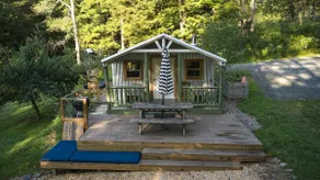 Private lake cabin w/hot tub, views and fruit - Image 3