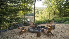 Private lake cabin w/hot tub, views and fruit - Image 5