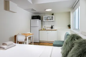 Ono Suite Villa with sofa bed in Kiryat Ono - Image 5