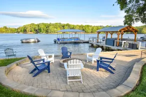 Ultimate Lake Escape: Lake bouncer, Arcade, Kayaks - Image 3