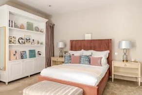 £12 million Buckingham Palace duplex with garden - Image 4