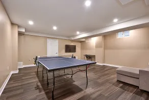 Modern-4 Car-King Bed-Ping Pong-BBQ-403/407/QEW - Image 2