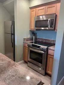 Beautiful condo with view to match! 2 brm 2.5 bath - Image 4