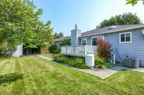 The Swell House – Harris Beach Coastal Oasis - Image 3