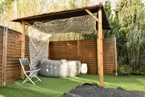 Cozy chalet for romantics with spa, enclosed garden - Image 3