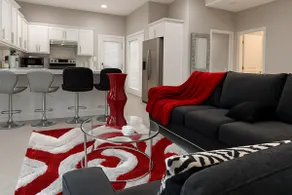 Massive Stay | Bright & Open Layout + Comfy - Image 4