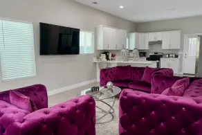 Massive Stay | Bright & Open Layout + Comfy - Image 3