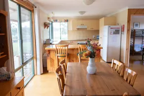 Cosy 2 bedroom cottage with majestic Karri views. - Image 4