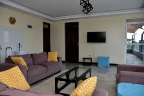 A 3 bedroom penthouse with a 360 ° view of nakuru - Image 2