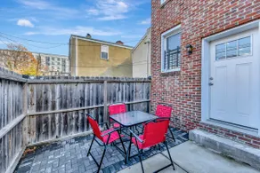 Cheerful 3 bedroom townhouse near City attractions - Image 4