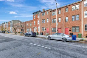 Cheerful 3 bedroom townhouse near City attractions - Image 2