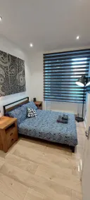 Paisley Pattern Flat West End UWS UNI GLA Glasgow Airport - Image 3