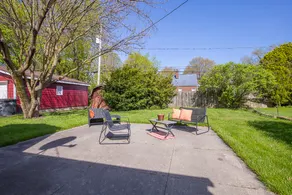 Cute 3Bdrm House | Laundry, Game Room, Backyard - Image 2