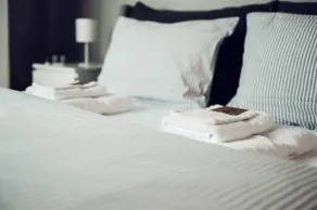 Axd DownTown Spacious Lux Apartment - Image 5