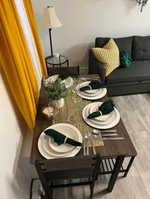 Cozy Secret Apt with free personal parking - Image 3