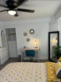 Cozy Secret Apt with free personal parking - Image 4