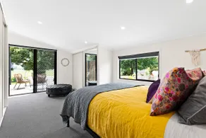Cosy 3 Bed 2 Bath Oasis in Yarragon Village - Image 5