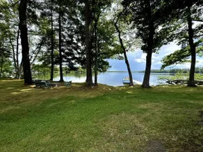 Waterfront Treasure On The Lake - Image 4