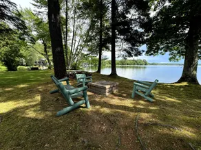 Waterfront Treasure On The Lake - Image 5